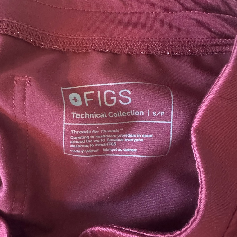 Figs Burgundy Livingston Basic Scrub Pants size Small - Picture 8 of 11